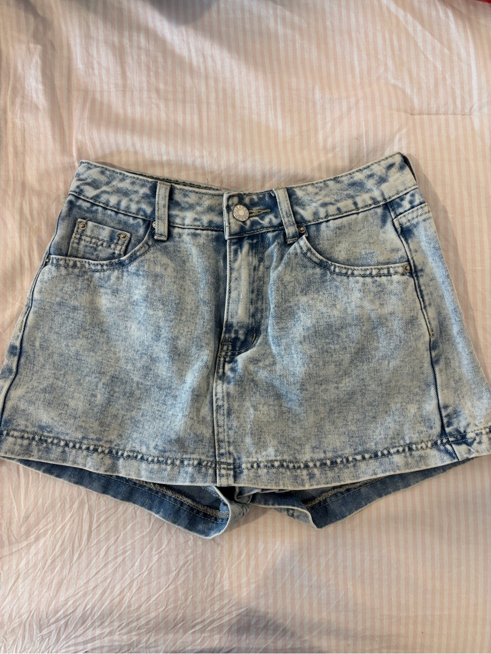 Light Wash Denim Women skort - Vintage-Inspired Blue